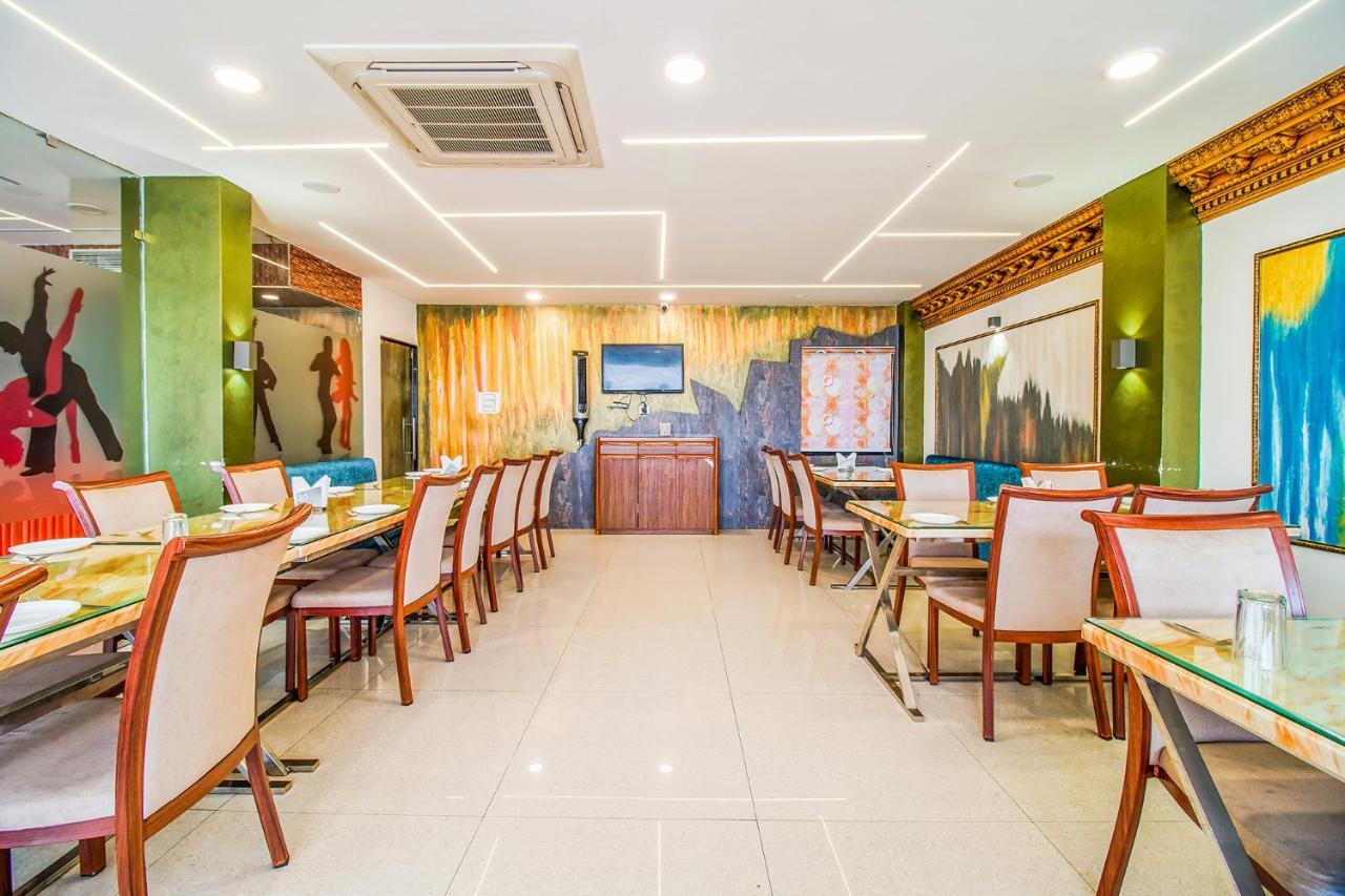 Fabhotel Eleven Heights Bhopal Eksteriør billede