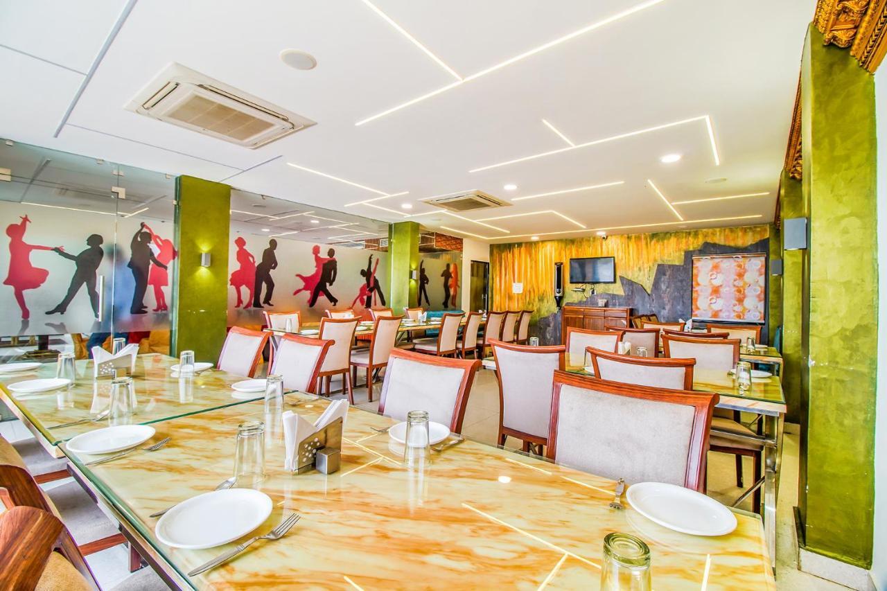 Fabhotel Eleven Heights Bhopal Eksteriør billede